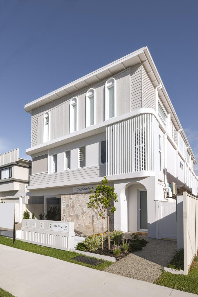 2/14 Victor Ave, Paradise Point, QLD 4216