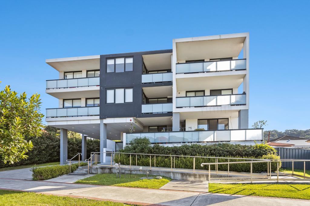 3/118 Gladstone Ave, Coniston, NSW 2500