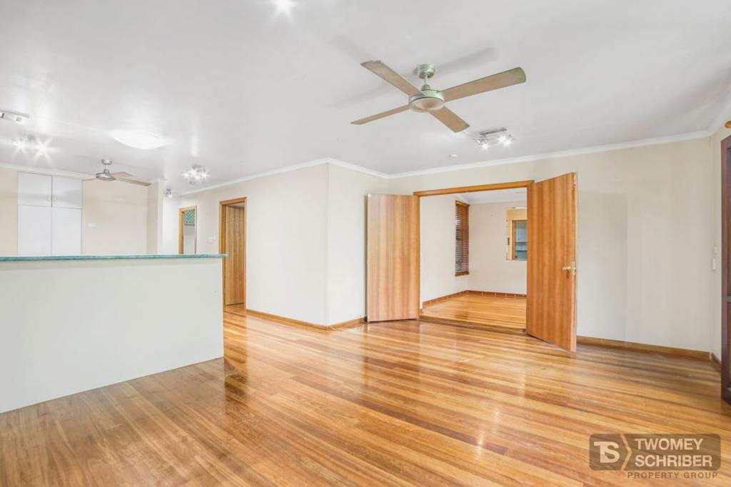 38 Reservoir Rd, Manoora, QLD 4870