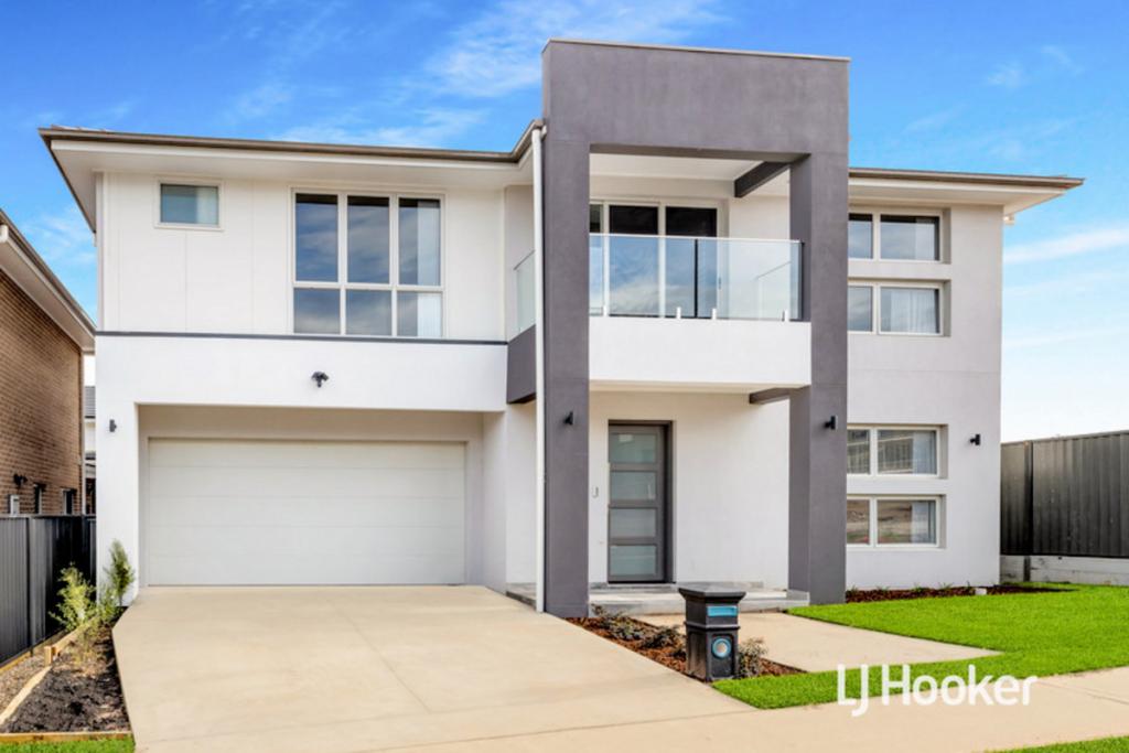 4 DELMAR ST, BOX HILL, NSW 2765