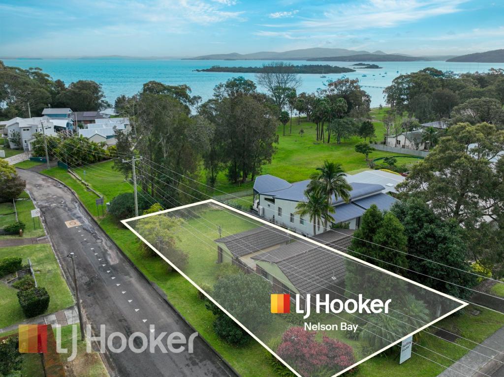 42 Cromarty Rd, Soldiers Point, NSW 2317