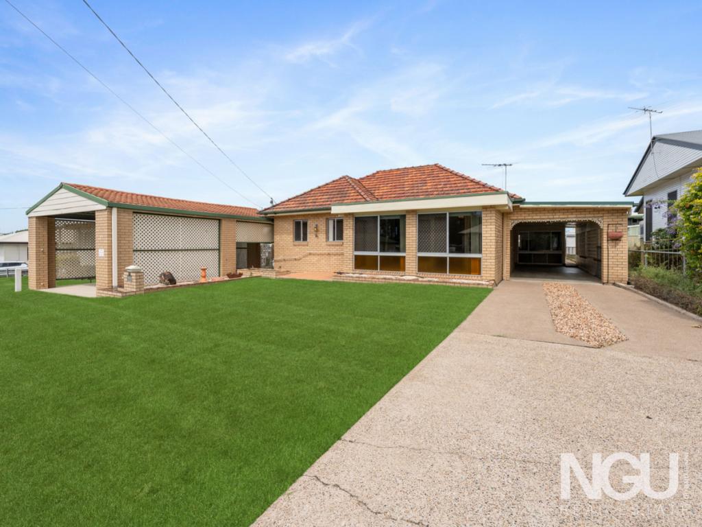 27 Stuart St, Eastern Heights, QLD 4305