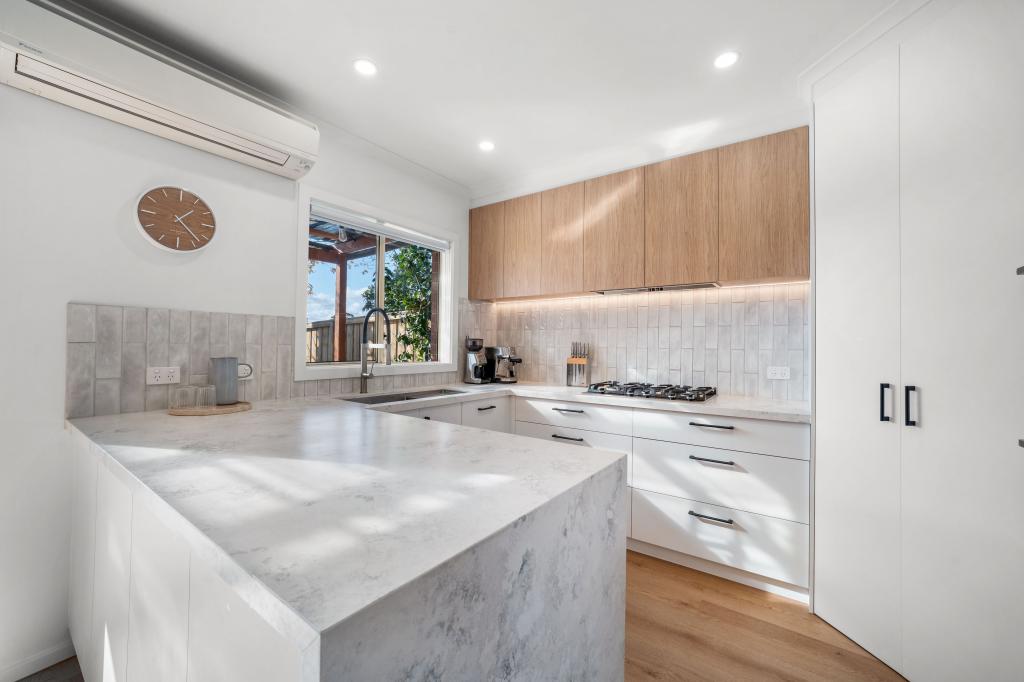 4/12-16 Axelton St, Cheltenham, VIC 3192