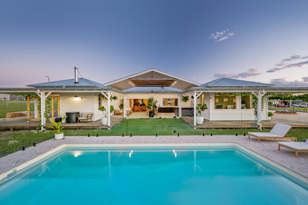 8 Kangaroo Dr, Beechwood, NSW 2446