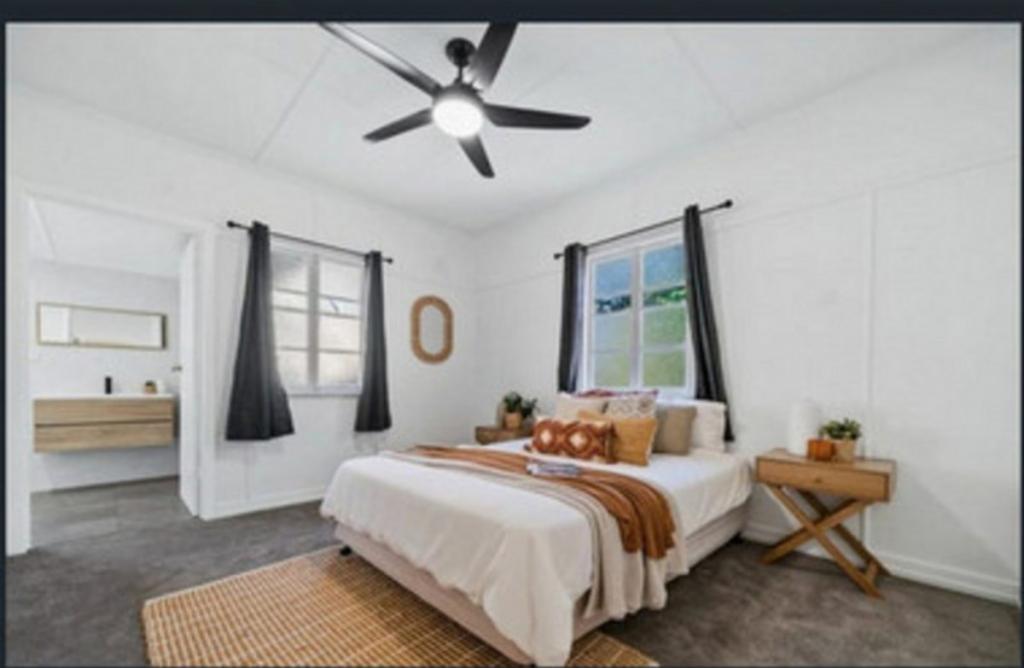 127 Blackstone Rd, Silkstone, QLD 4304