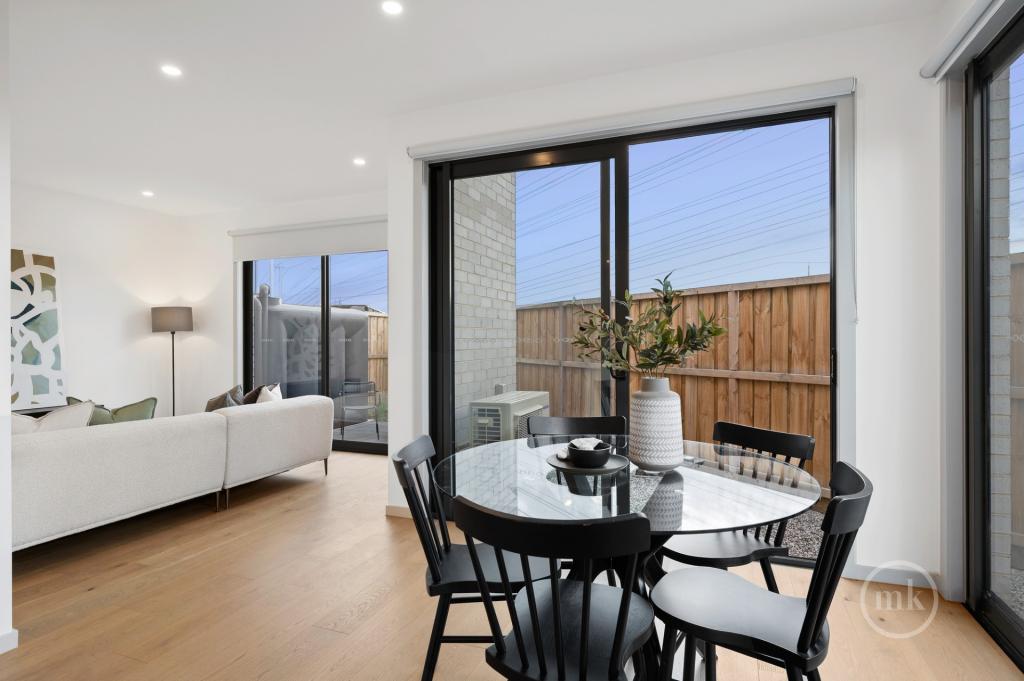 13 Cockatoo Cl, South Morang, VIC 3752