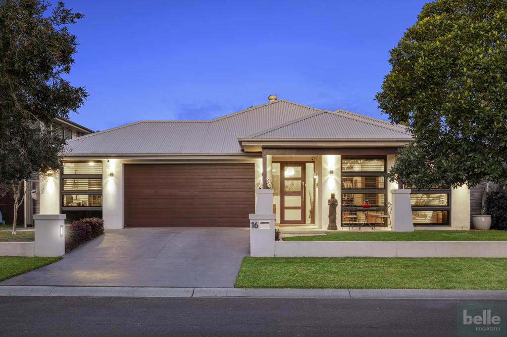 16 CRICK PL, ORAN PARK, NSW 2570