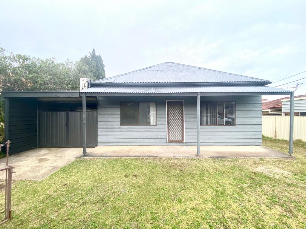 5 Hampton St, Fairfield, NSW 2165