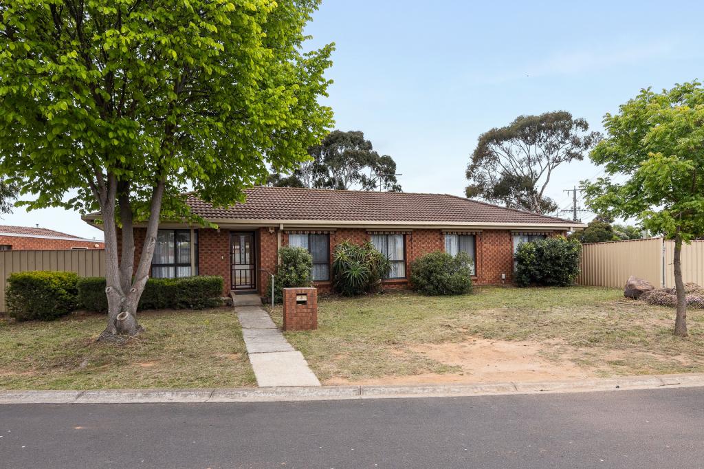 31 Hawkesbury Rd, Werribee, VIC 3030