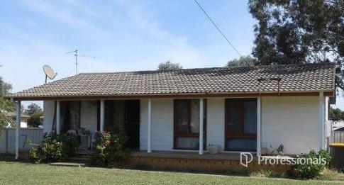 8 Glen St, West Tamworth, NSW 2340