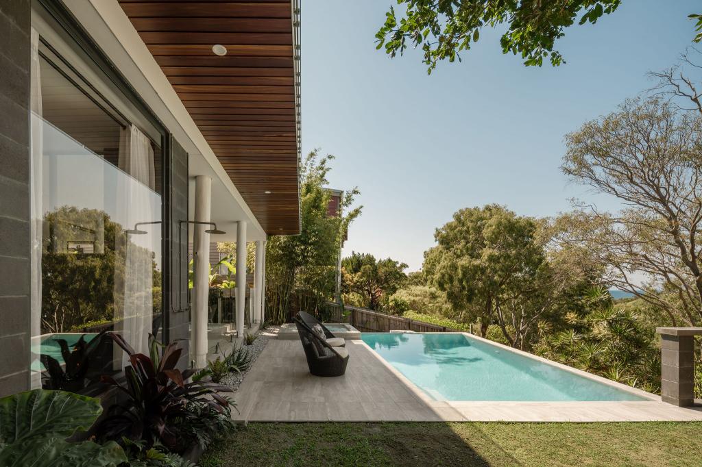 93 ORIENT DR, SUNRISE BEACH, QLD 4567