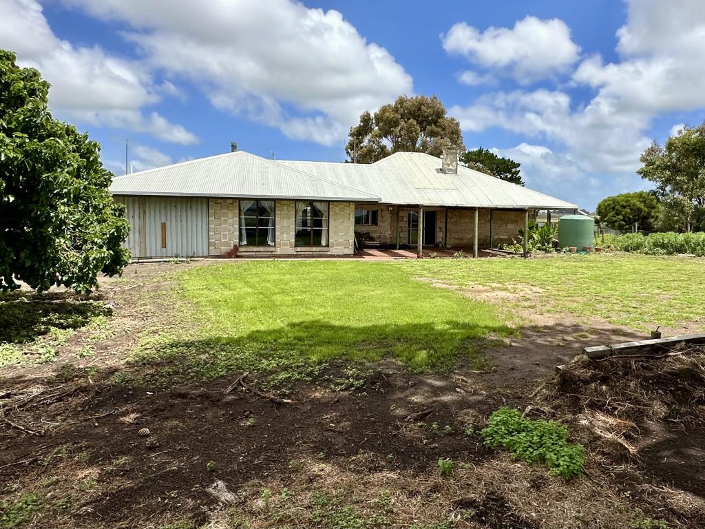 954 Mayurra Rd, Millicent, SA 5280