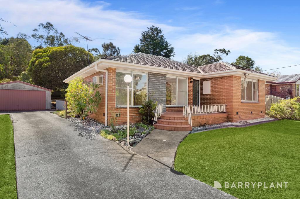 16 Croydondale Dr, Mooroolbark, VIC 3138