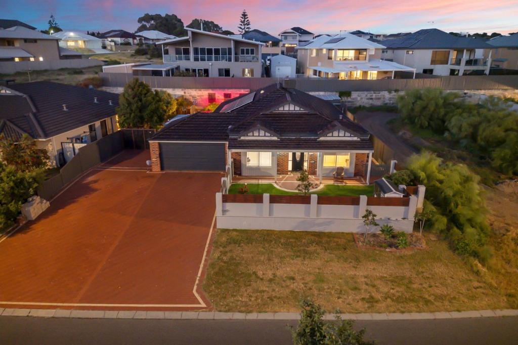 138 LAGOON DR, YANCHEP, WA 6035