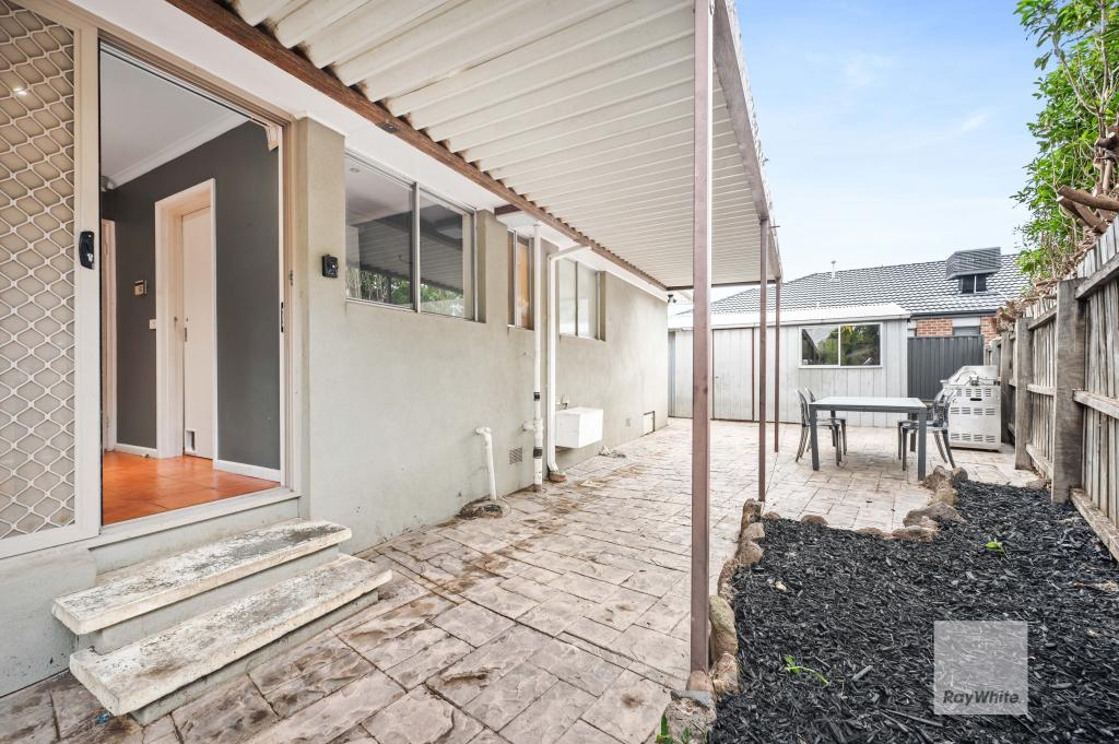 12 Gaynor Cres, Gladstone Park, VIC 3043