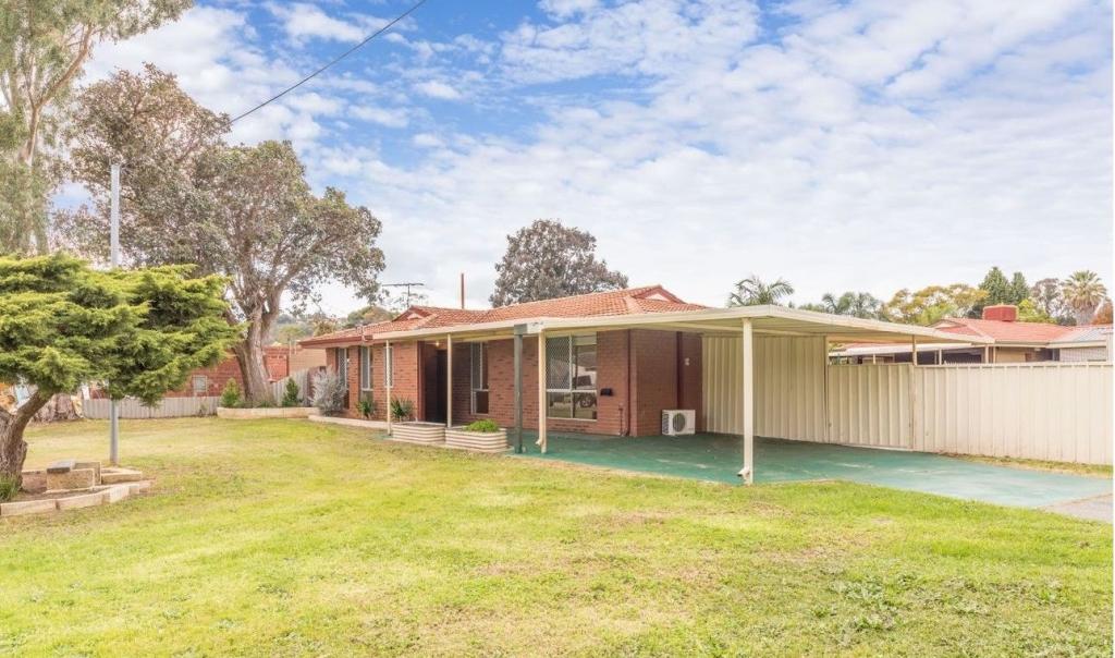 272 Streich Ave, Armadale, WA 6112