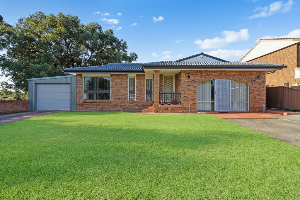 1 FOOTSCRAY ST, ST JOHNS PARK, NSW 2176