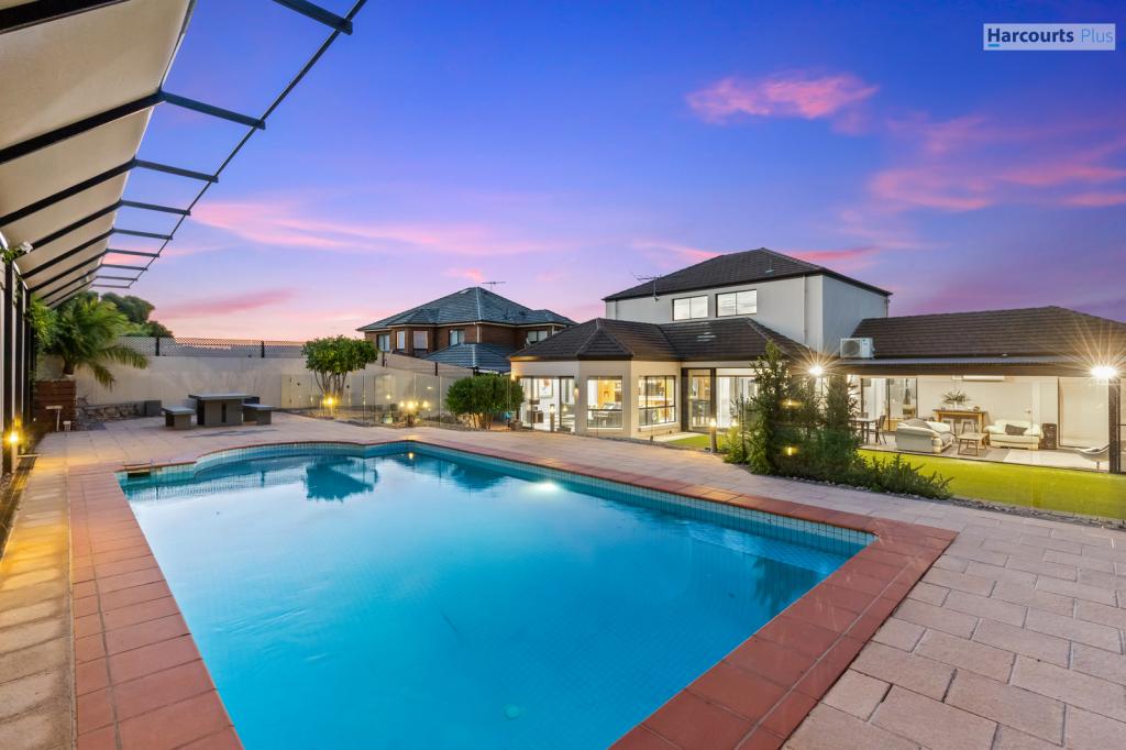 12 Petrel Cl, Hallett Cove, SA 5158