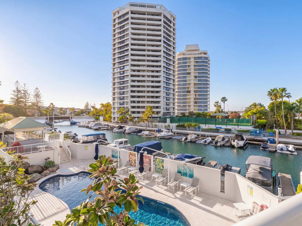 4/21 Bayview St, Runaway Bay, QLD 4216