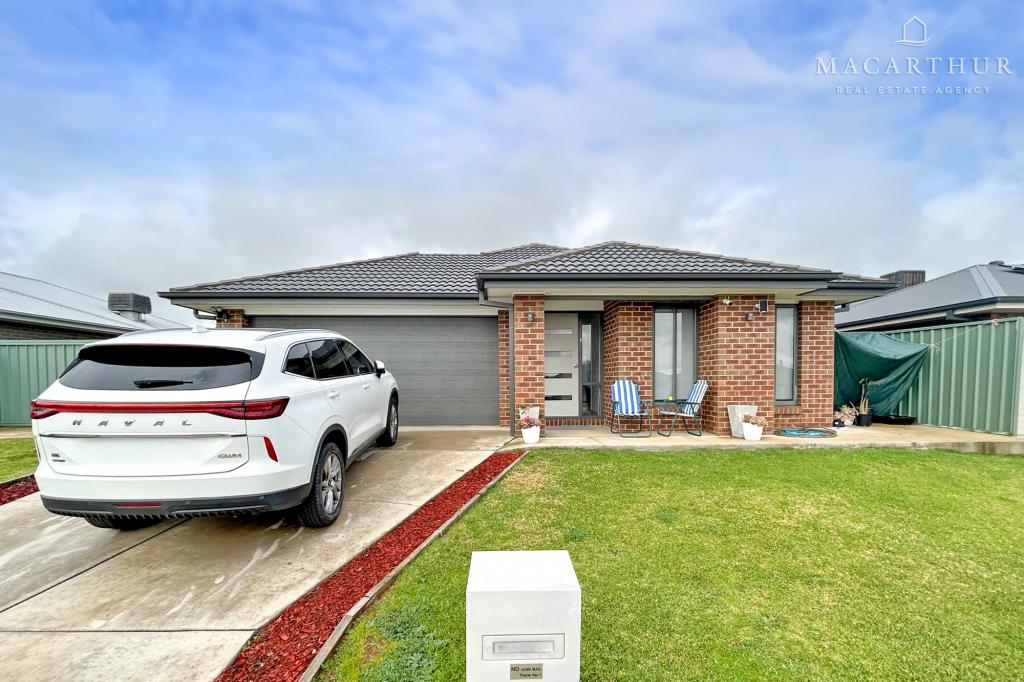 27 Hazelwood Dr, Forest Hill, NSW 2651