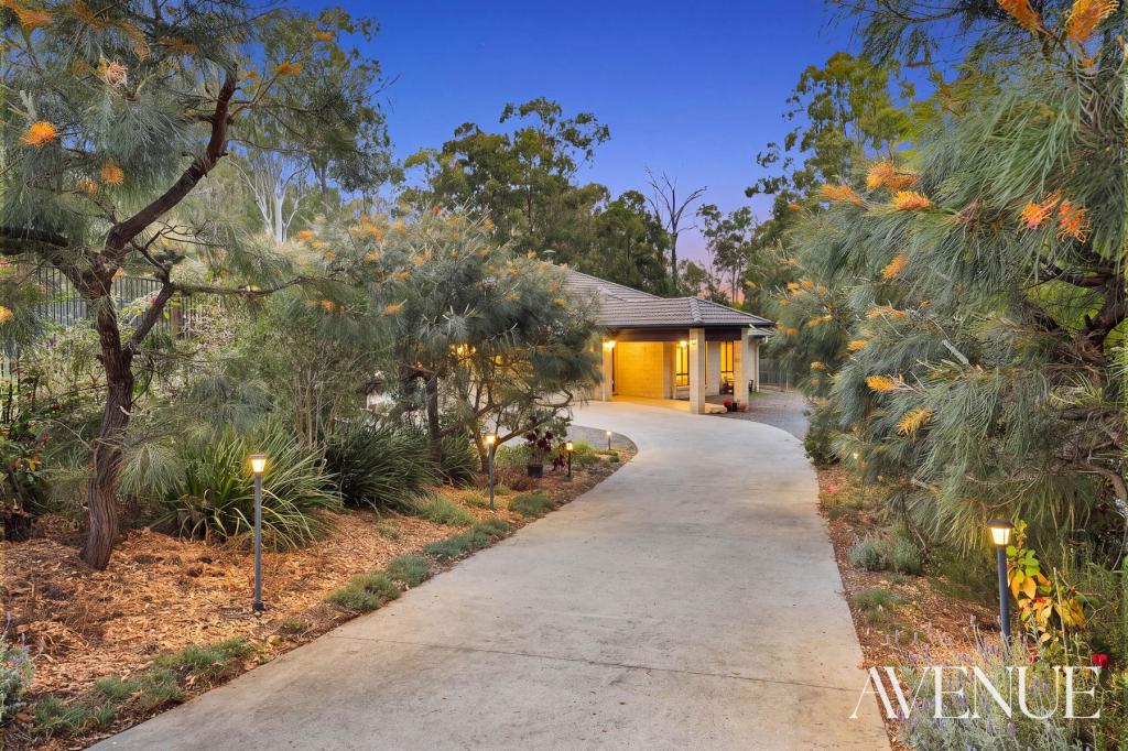 18 Camberwell Cl, Gleneagle, QLD 4285