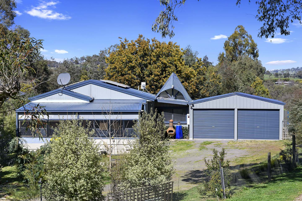 2 Spring Ct, Strathbogie, VIC 3666