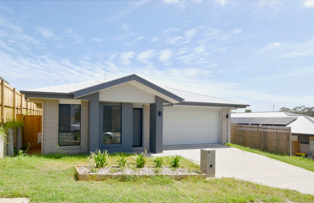 20 Spindrift Rd, Clinton, QLD 4680