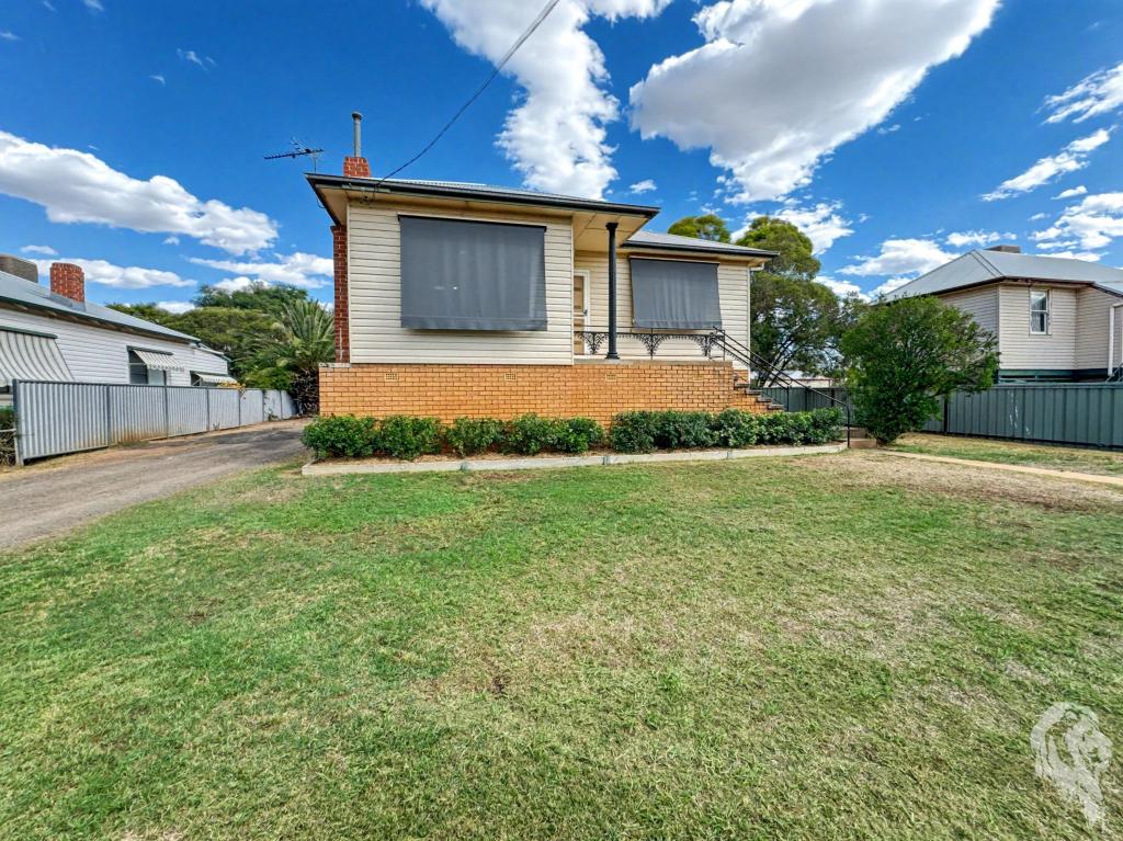 12 Collins St, Narrabri, NSW 2390