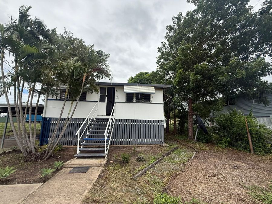 1 Pelican St, Collinsville, QLD 4804