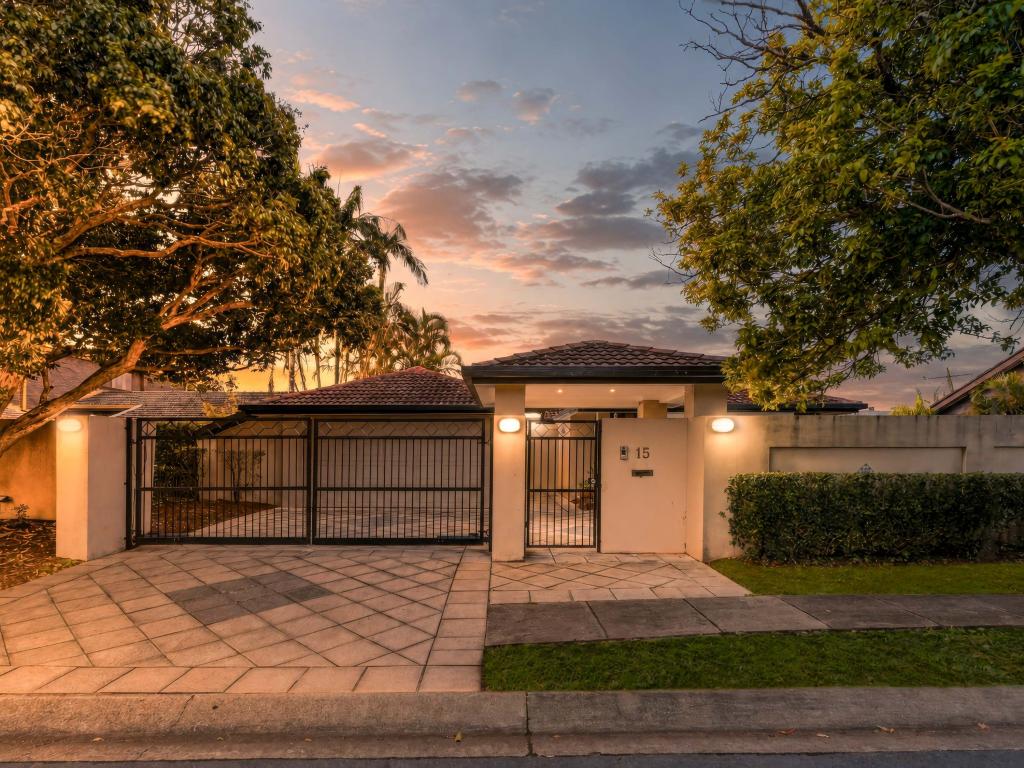 15 Angophora St, Robertson, QLD 4109