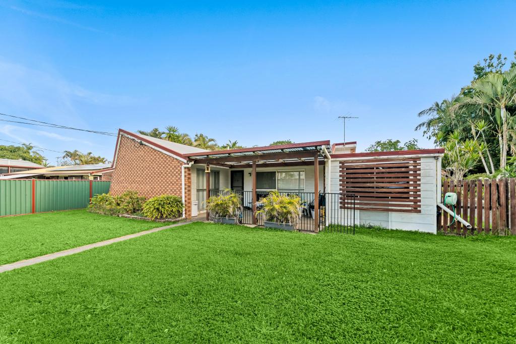 93 Waratah Dr, Crestmead, QLD 4132