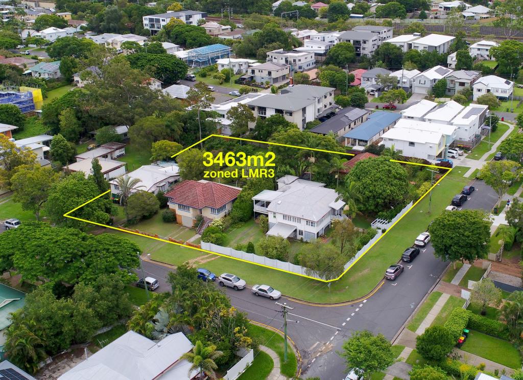 9 Davies St, Oxley, QLD 4075