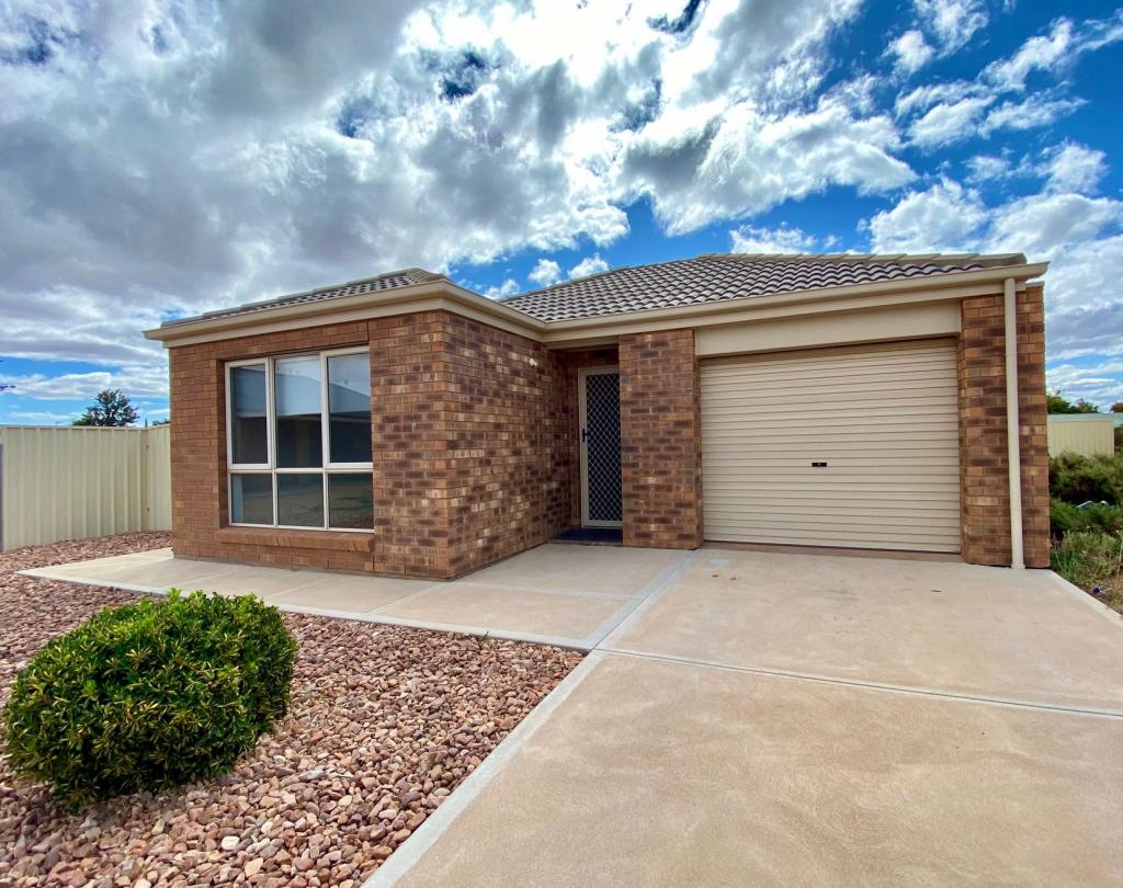 11 Mcdonald Dr, Whyalla Stuart, SA 5608