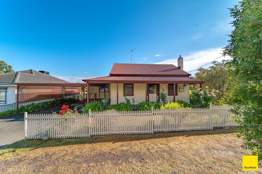 23 Graham St, Kangaroo Flat, VIC 3555