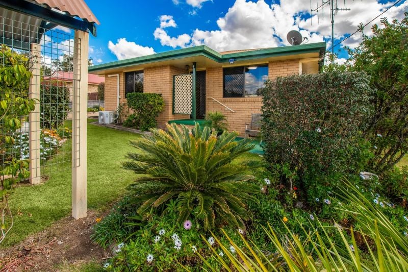 23 Bailey St, Wondai, QLD 4606