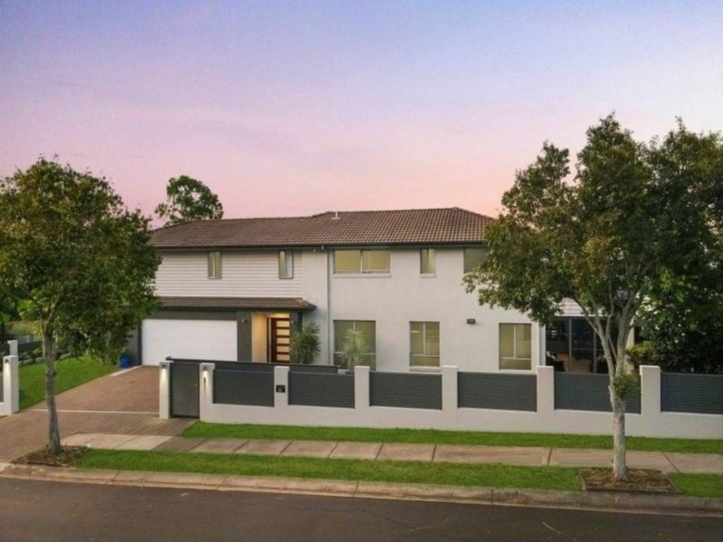 17 Henderson St, Eight Mile Plains, QLD 4113
