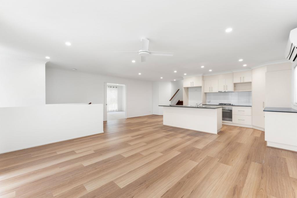 4 John Francis Dr, Carrara, QLD 4211