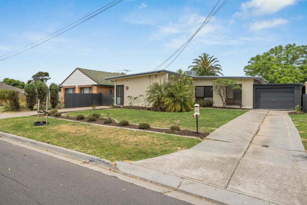 27 MICHAEL AVE, MODBURY NORTH, SA 5092