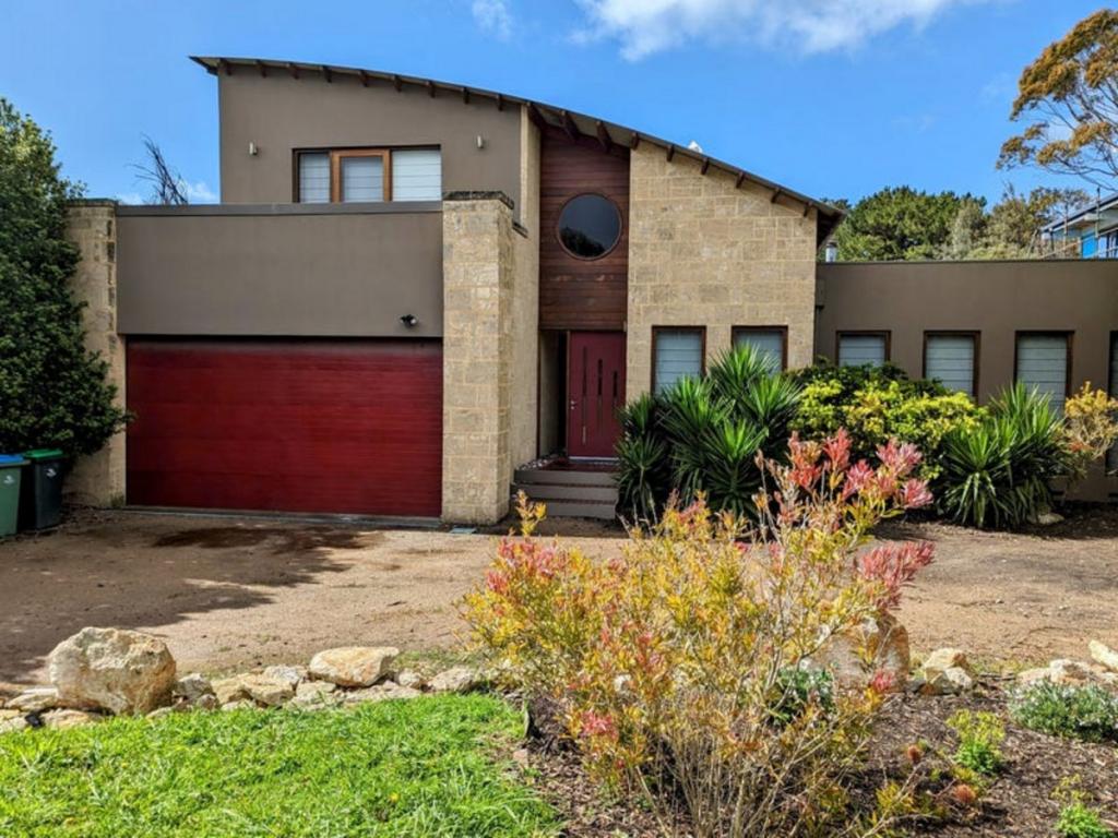 17 BERNARDS WAY, CAPE SCHANCK, VIC 3939