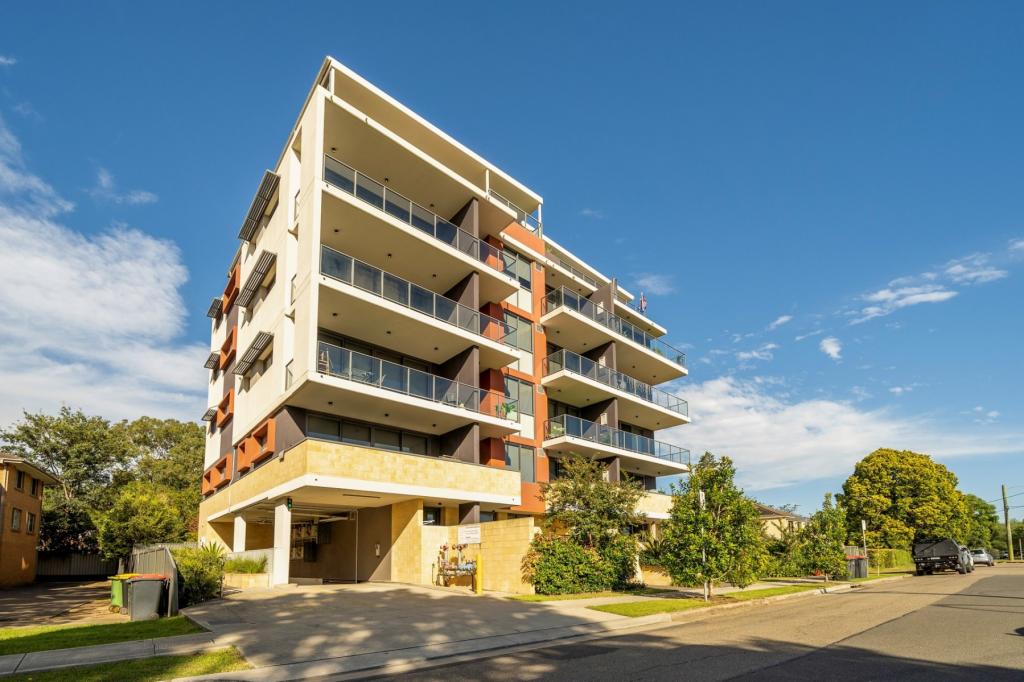 23/8 JOHN TIPPING GR, PENRITH, NSW 2750