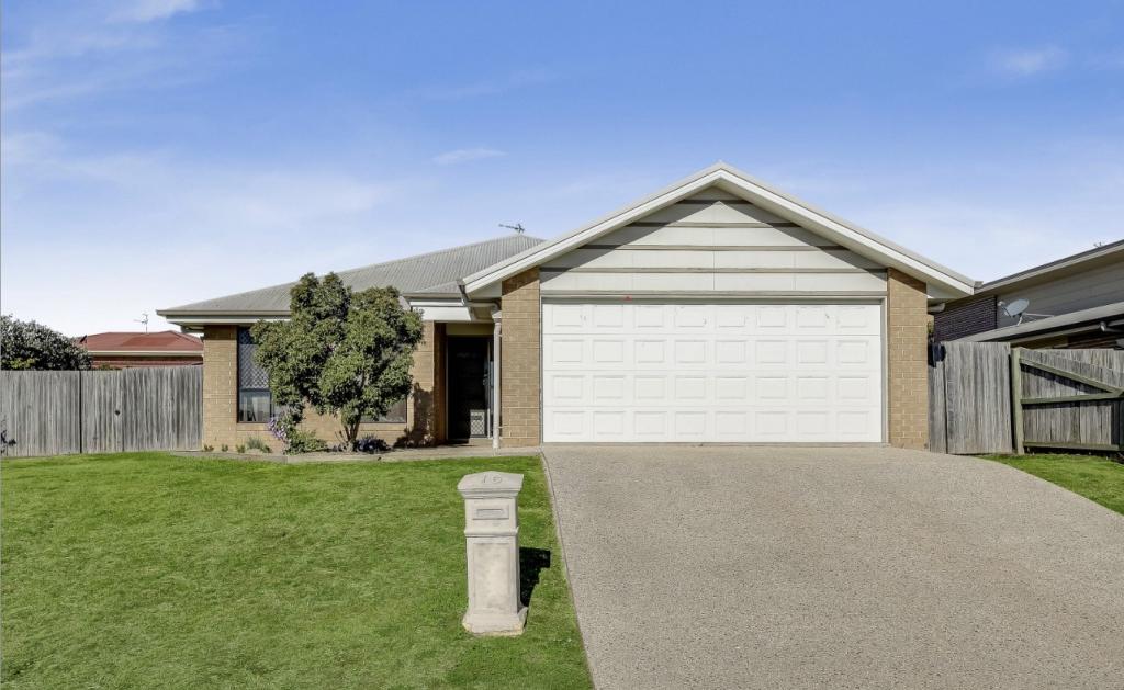 16 Balonne Dr, Glenvale, QLD 4350