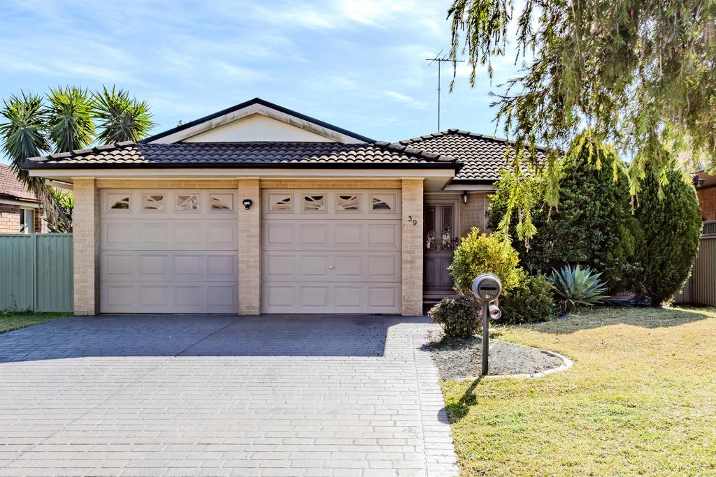39 Kukundi Dr, Glenmore Park, NSW 2745