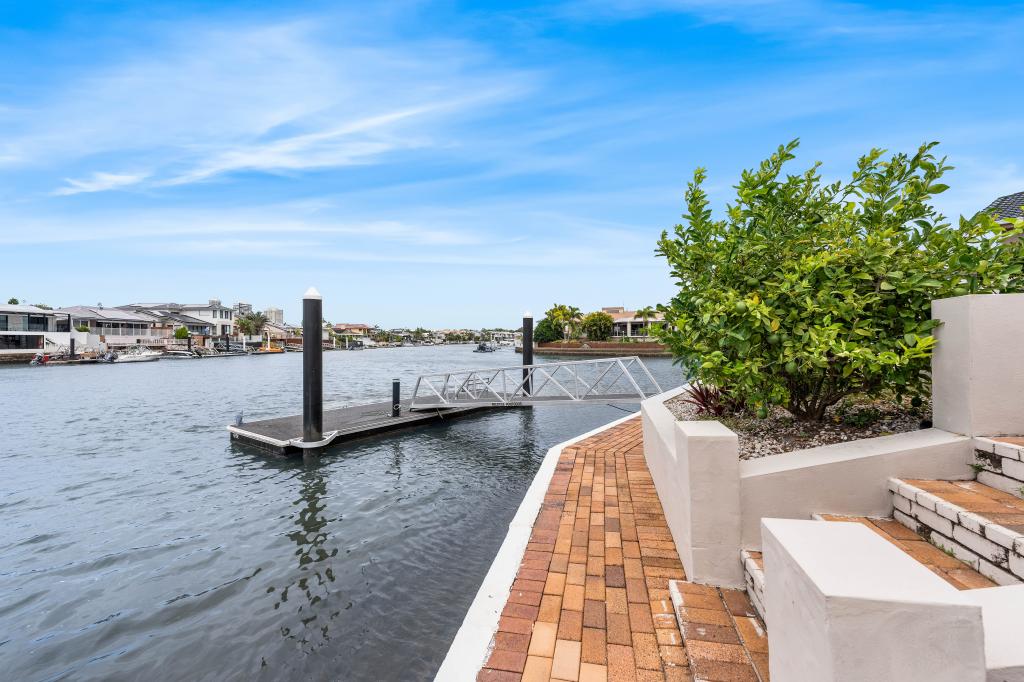 3 Pebble Beach Dr, Runaway Bay, QLD 4216