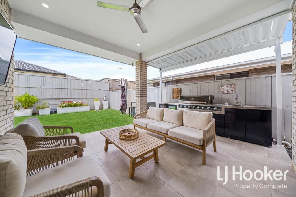 7 Snowdonia Cres, Yarrabilba, QLD 4207