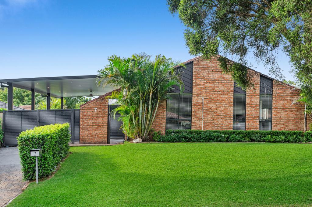 7 Nott Pl, Mount Annan, NSW 2567