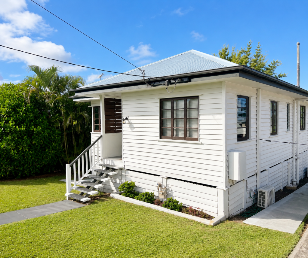 129 BROADWATER RD, MOUNT GRAVATT EAST, QLD 4122