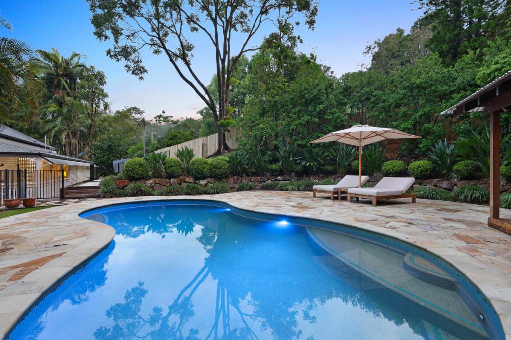 1395 TALLEBUDGERA CREEK RD, TALLEBUDGERA VALLEY, QLD 4228