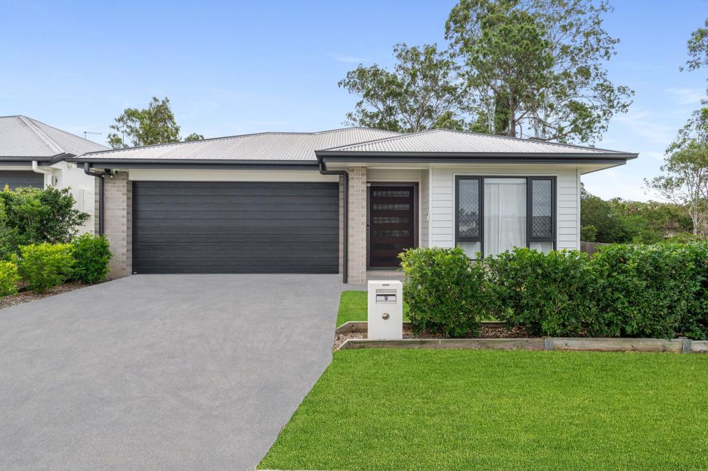 9 Waterway Cres, Hillcrest, QLD 4118