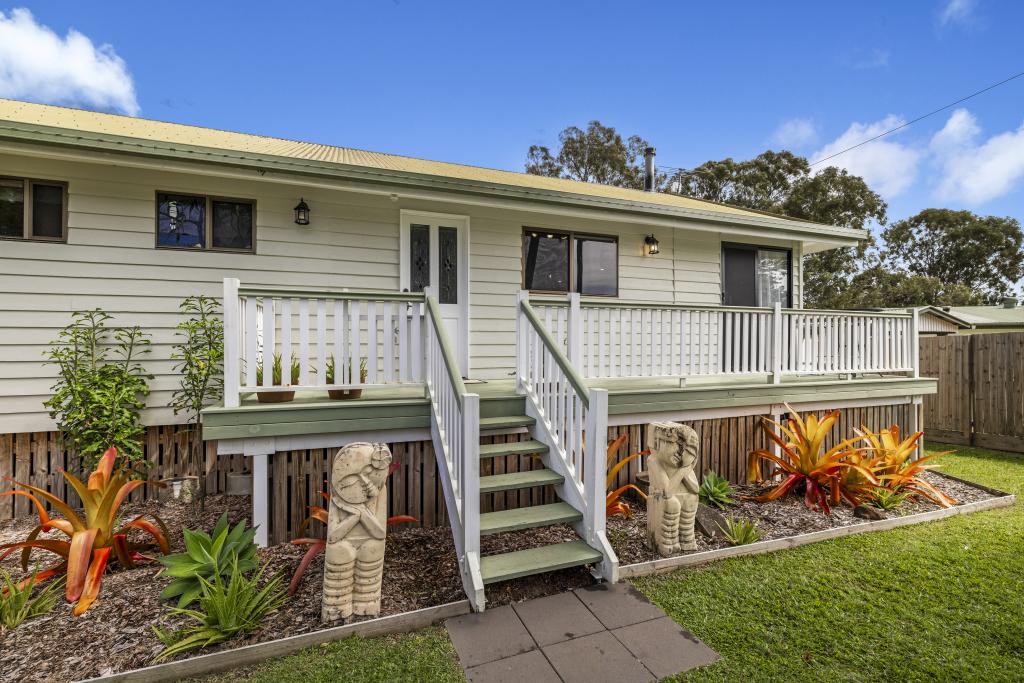 18 KIM CRES, MACLEAY ISLAND, QLD 4184