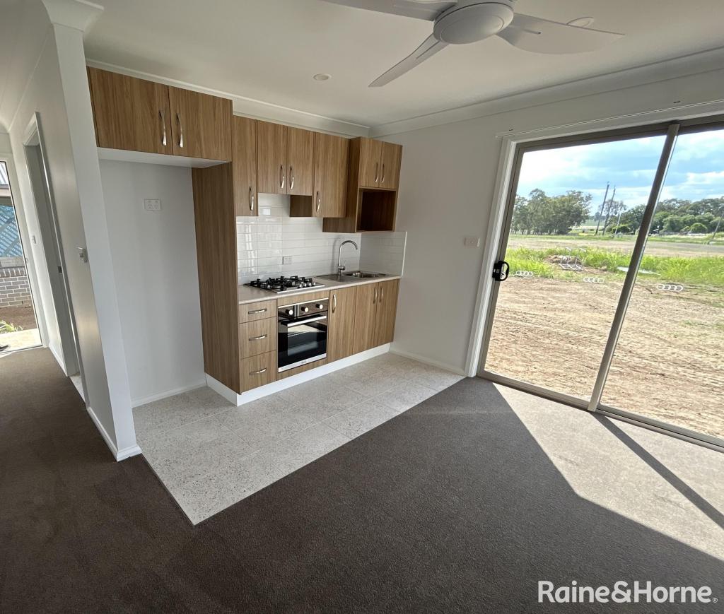 2/6 Rodgers Rd, West Tamworth, NSW 2340